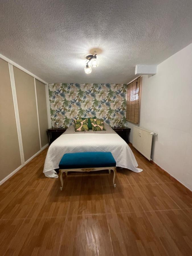 Good Vives 22 B Apartment Мадрид Екстериор снимка
